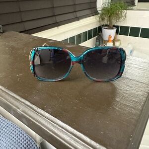 Elegant Teal and Black Women's Sunglasses